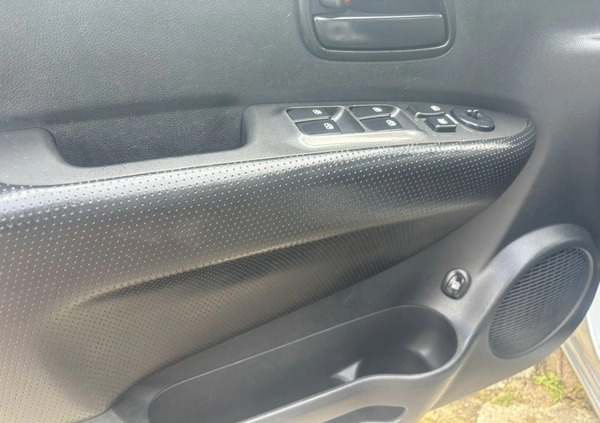 Kia Carens cena 14900 przebieg: 199000, rok produkcji 2008 z Szczecin małe 742